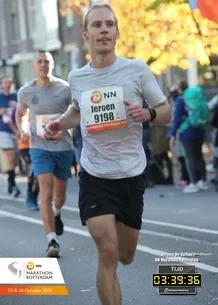 Hardlopend tijdens de NN Marathon Rotterdam, oktober 2021.